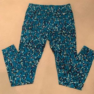Women’s Nike tights